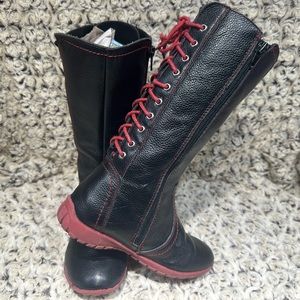 Hush Puppies Girls genuine leather lace-up boot. Contrast stitching. US 1.5 UK 1